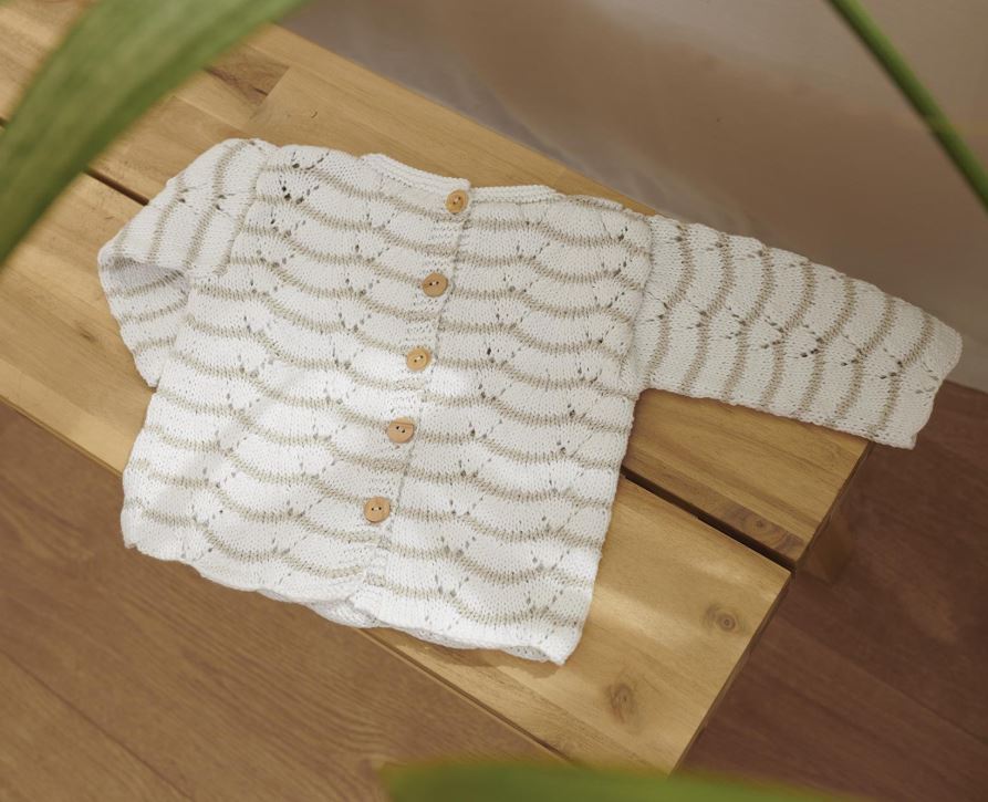 Brassière nouveau-né en point ajouré Panama