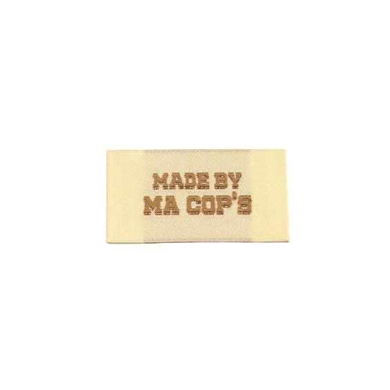 Etiquette à coudre : "MADE BY MA COP'S" Écru