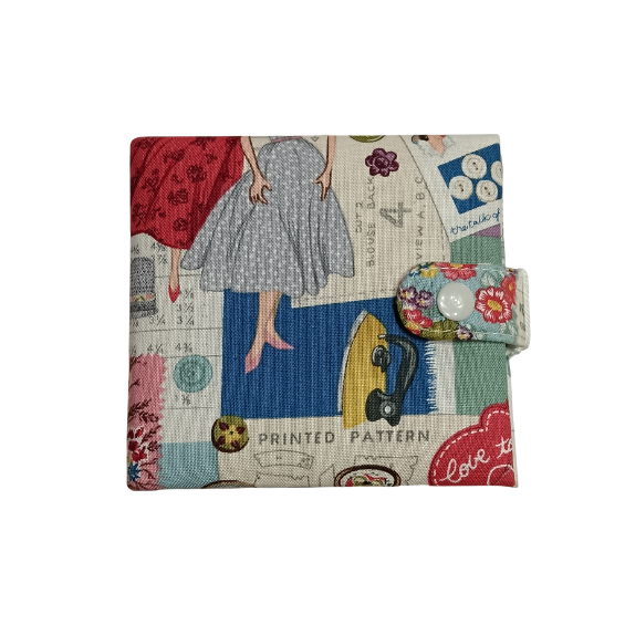 Kit accessoires de couture : aiguilles, épingles et ciseaux de couture